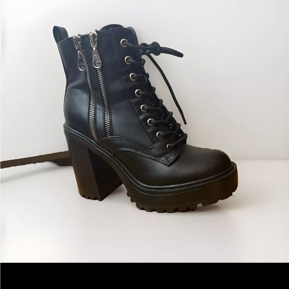 GBG Los Angeles Skylin Boot Size 7